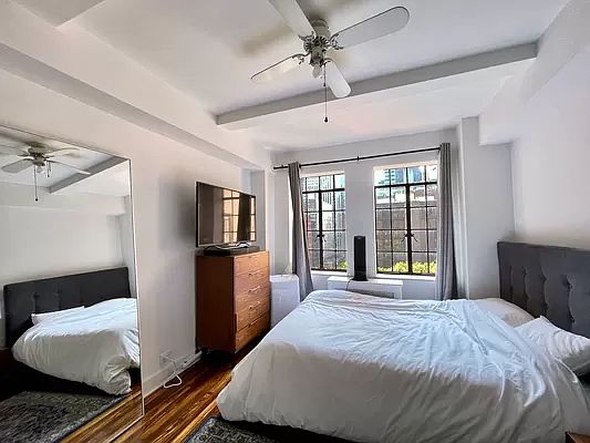 2nd image of 45 Tudor City Pl APT 1215