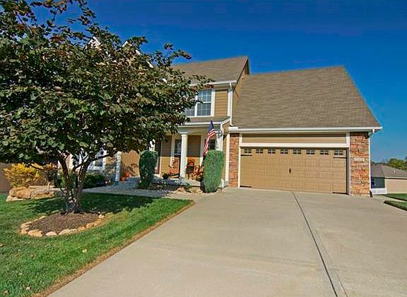 2nd image of 4304 NE 84th Ter