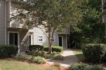 2nd image of 1100 W Nc Highway 54 Byp APT 3