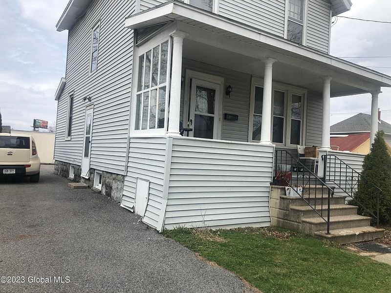 2nd image of 1 Frost Place