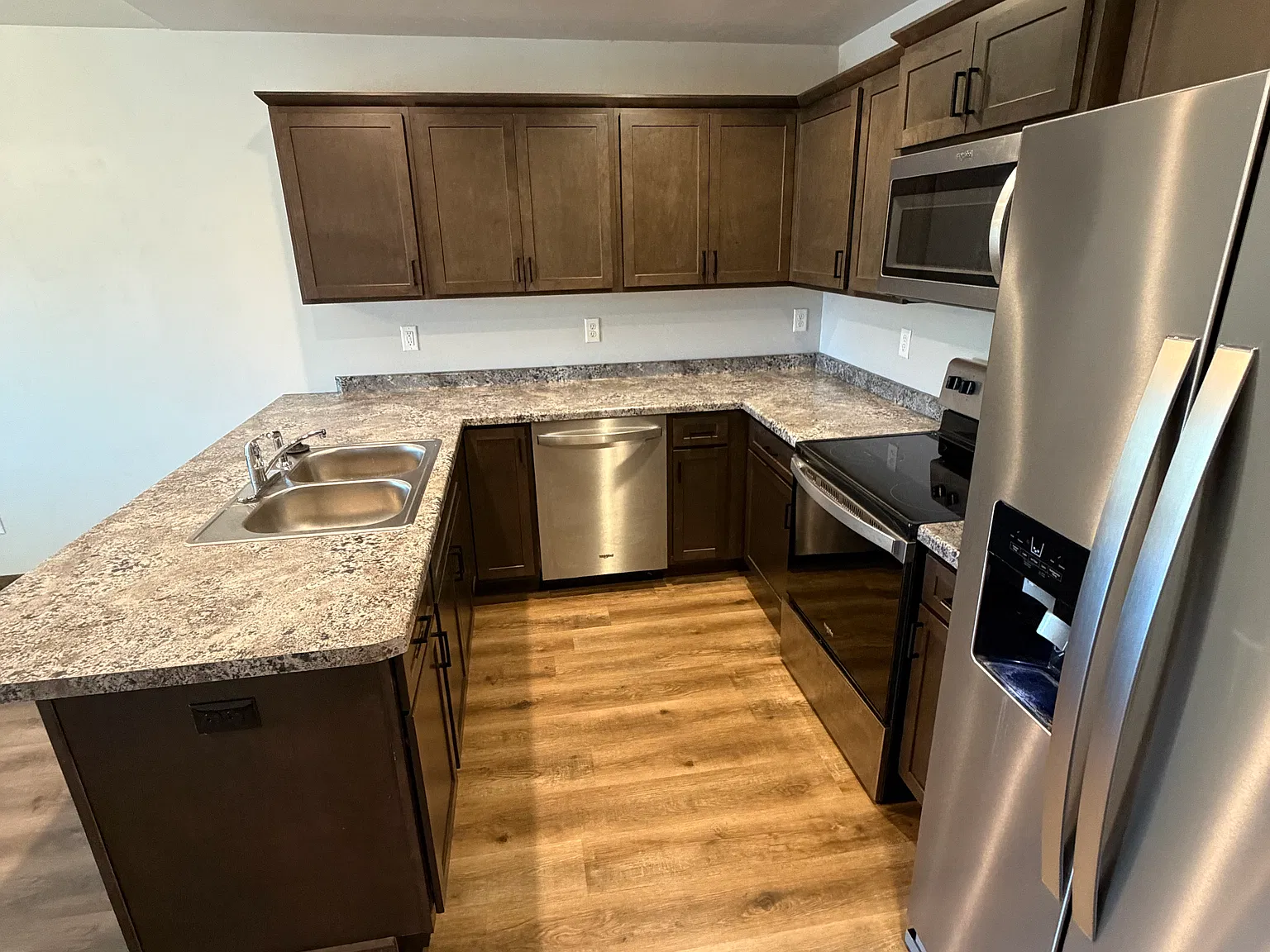 3 bed, 1675 sqft, $2,000 — Photo 4