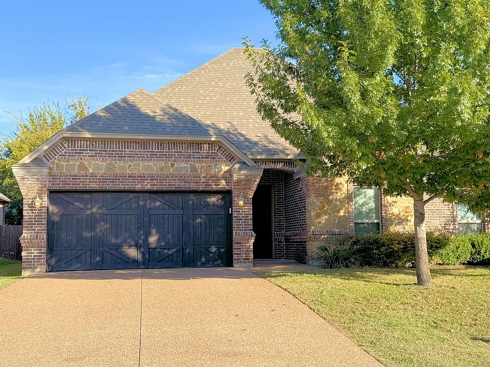 1st image of 418 Spyglass Dr