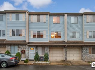 18 Phyllis Ct, Staten Island, NY