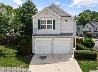 100 Lacombe Ct, Holly Springs, NC 27540