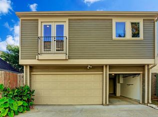 1034 Nicholson St, Houston, TX 77008