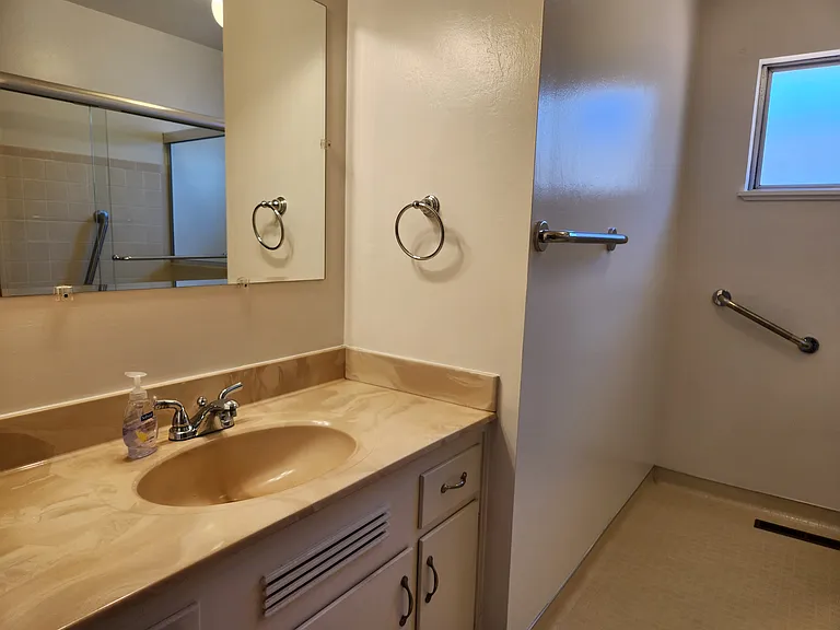 2220 Sartori Dr — Photo 16