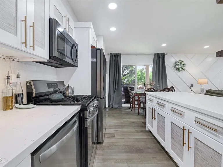 660 Sunfish Way — Photo 9