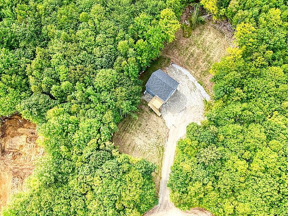 3rd image of 66 Ridge Road
