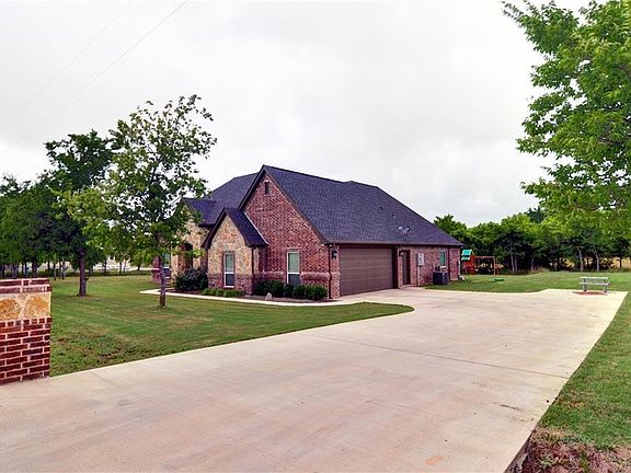 2nd image of 12441 Geraldine Dr