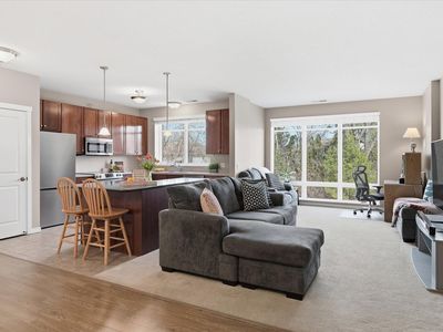 1070 Grandview Ct NE APT 414, Columbia Heights, MN, 55421
