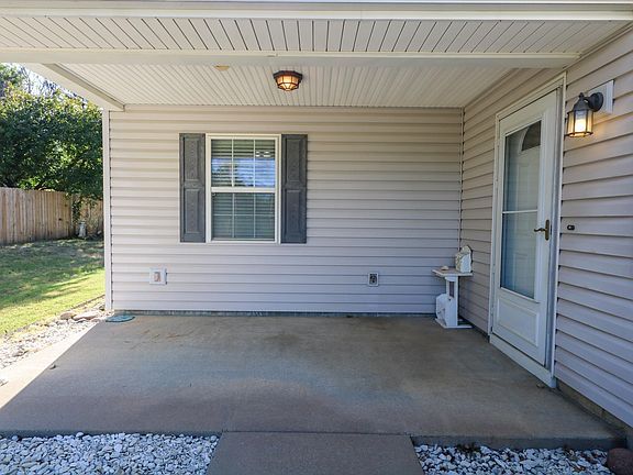 5th image of 2913 Prairie St