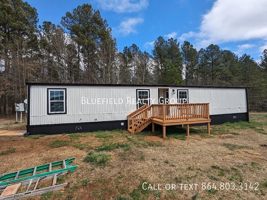 Affordable Co-Living 2 Bedroom 1 Bathroom Home Available Now $850/mo rent — Photo 2