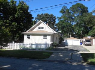 126 Evans Ave, Aurora, IL 60505