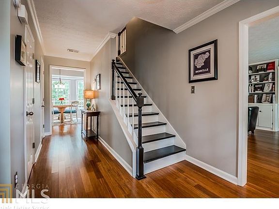 3rd image of 9215 Brumbelow Crossing Way