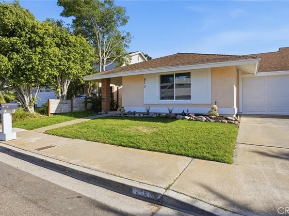 913 Woodlake Dr, Cardiff, CA 92007