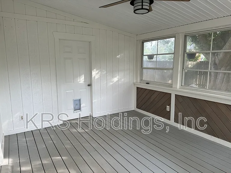 896 Jamestown Landing Rd — Photo 7
