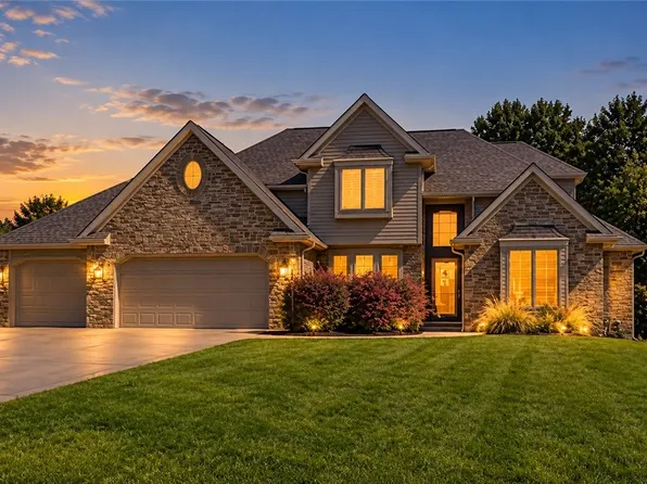 136 Meadow Dr, Beaver Falls, PA 15010