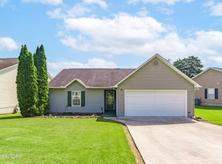 7618 Silveredge Rd, Knoxville, TN 37918