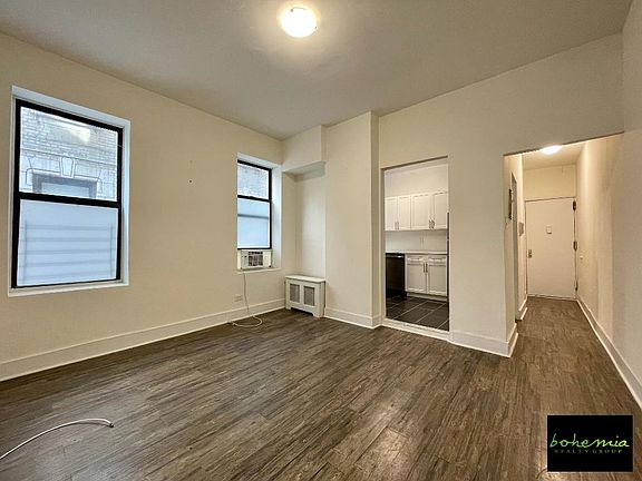 2nd image of 80 Fort Washington Ave #3