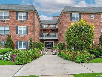 111 S Centre Avenue #1LL, Rockville Centre, NY, 11570