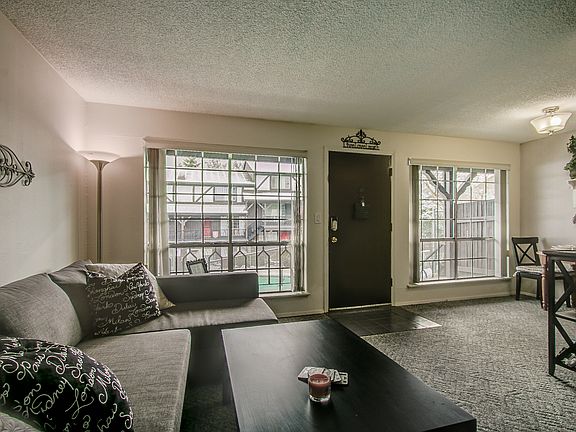 5th image of 3425 S 176th St Unit 158