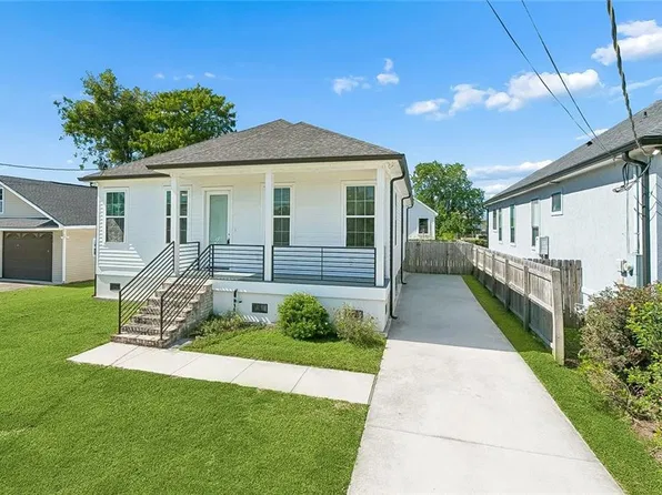1908 Center St, Arabi, LA 70032