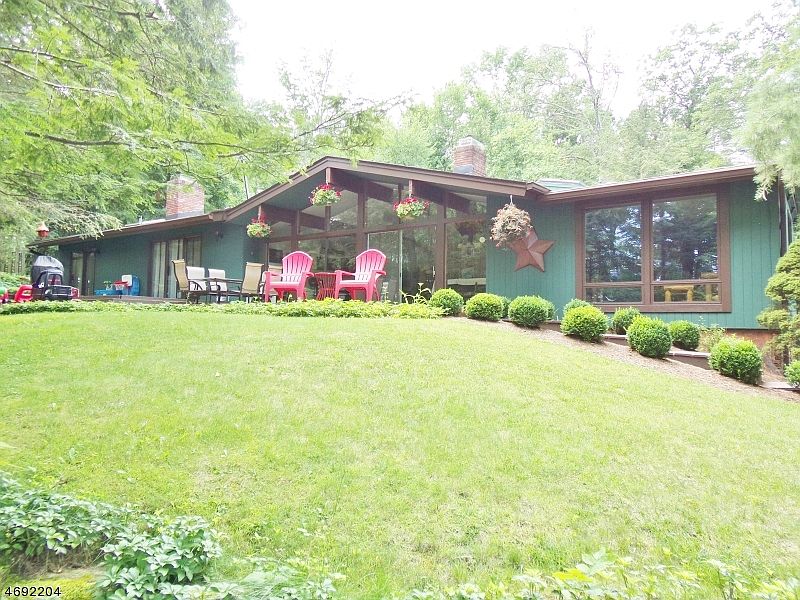 1st image of 109 Forest Lake Dr N