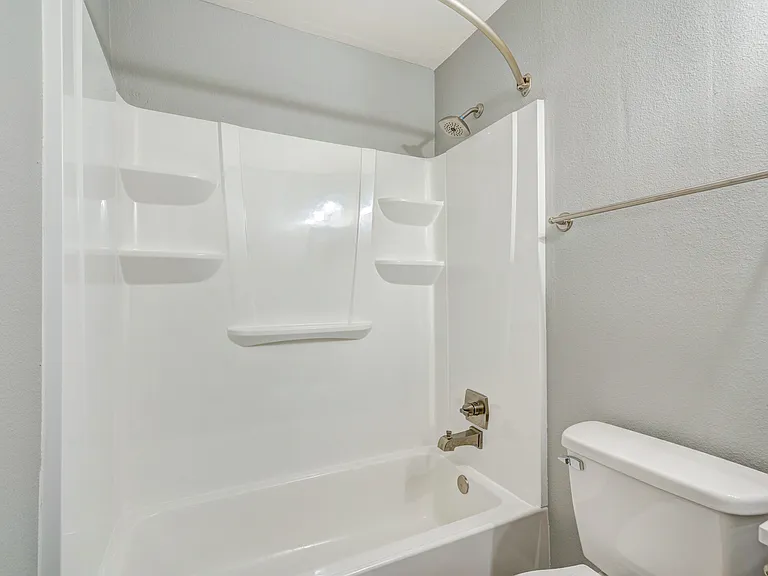 Juniper Garden Apartments — Photo 13