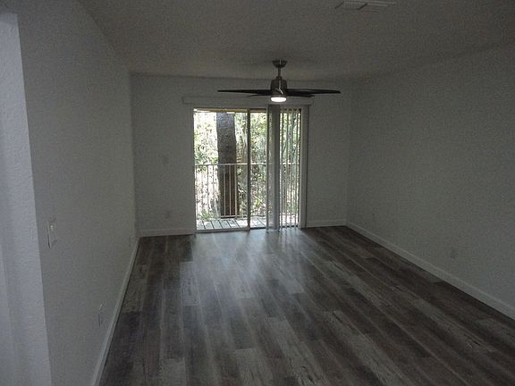 3rd image of 1015 SW 9th St APT C24