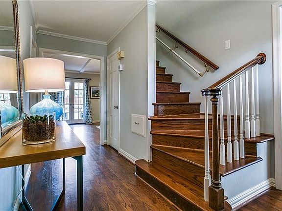 4th image of 7060 Irongate Ln