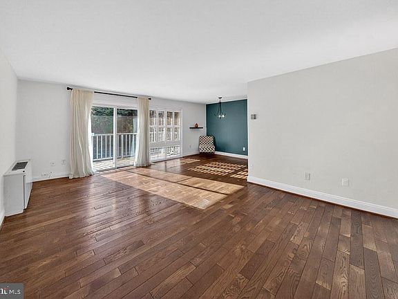 2nd image of 1005 Chillum Rd APT 207