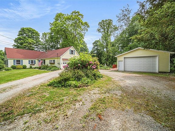 2nd image of 10850 Reservoir Dr