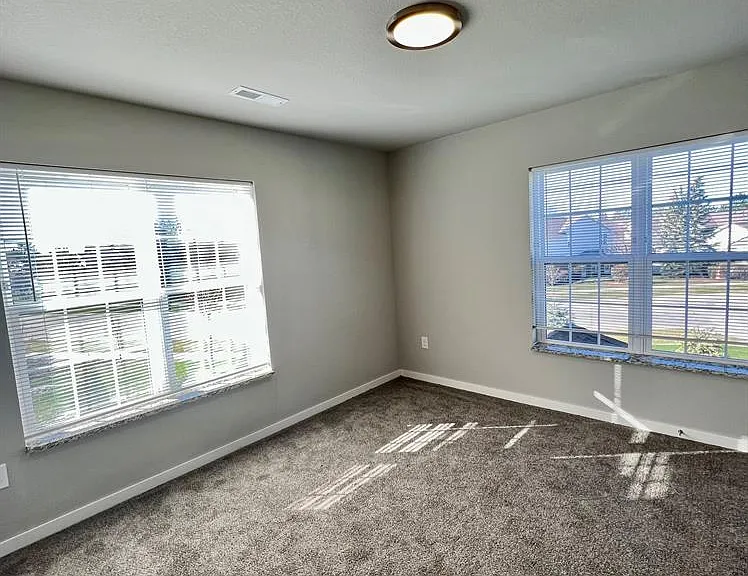 7888 S Scepter Dr — Photo 37