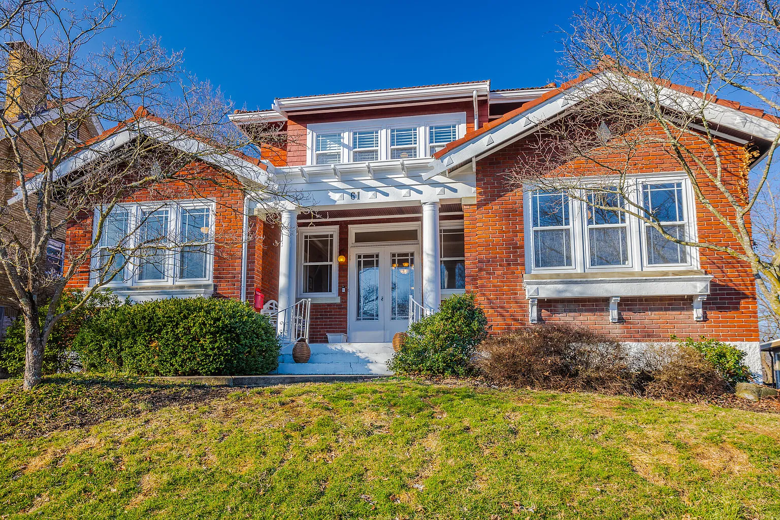 61 Taylor Ave photo 1