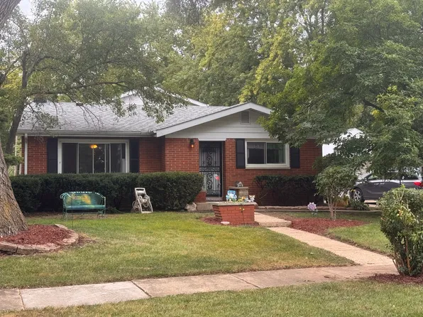 213 Edgemont St, Mundelein, IL 60060