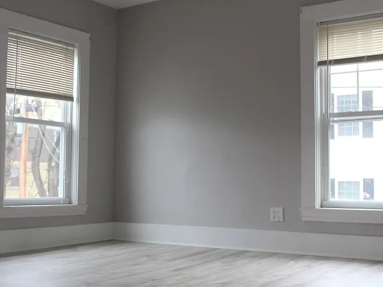 8 Pleasant St #B — Photo 4