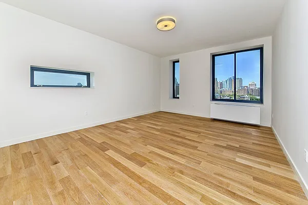 Rented by Halstead Real Estate | media 29