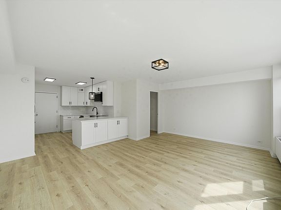 3rd image of 3600 N Lake Shore Dr APT 1217