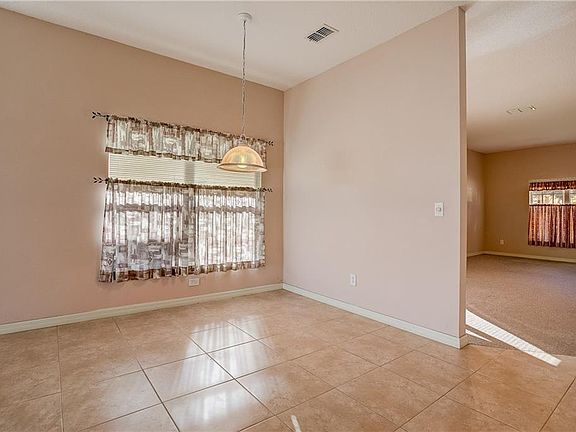 4th image of 1316 Kellogg Dr