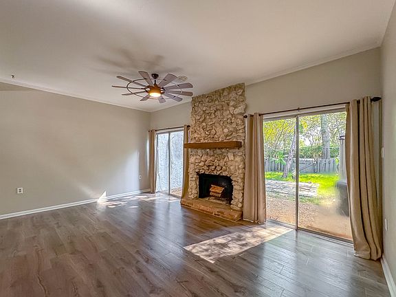 5th image of 2949 Shamrock St #32