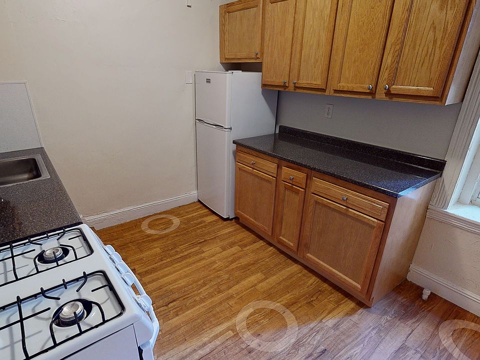 1st image of 1810 Commonwealth Ave #101