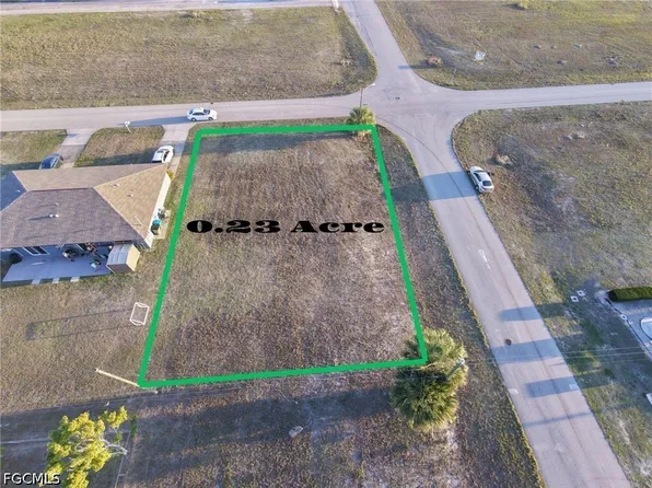 1001 NE 8th Ter, Cape Coral, FL 33909