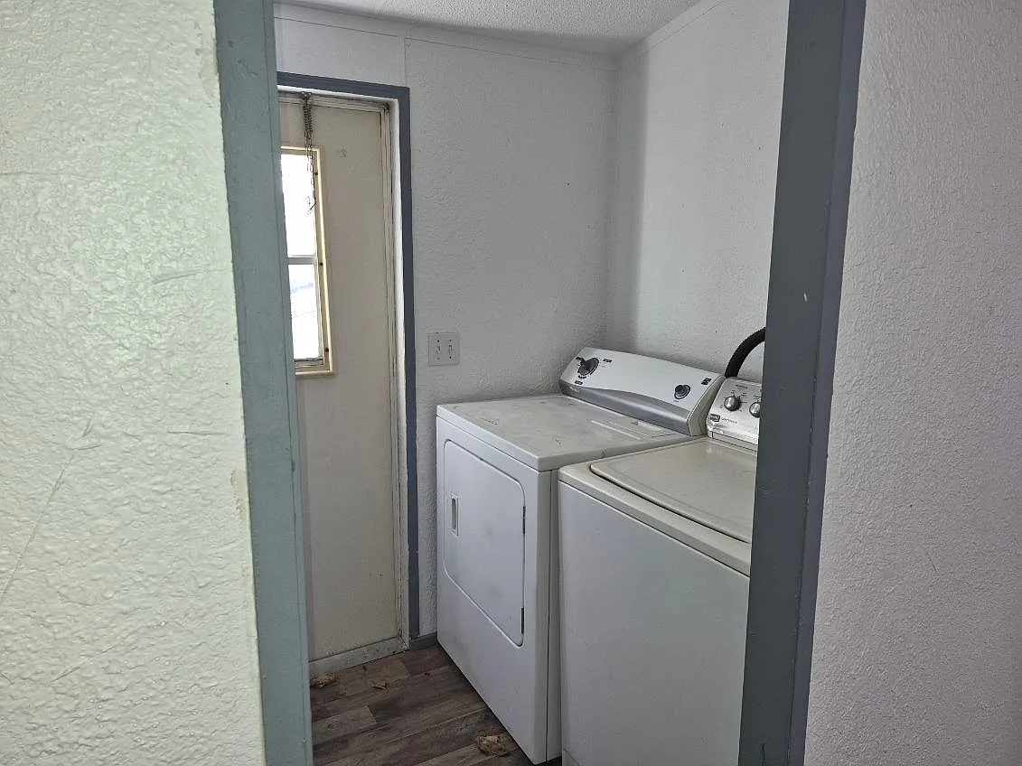 3 bed, 1680 sqft, $900 — Photo 3