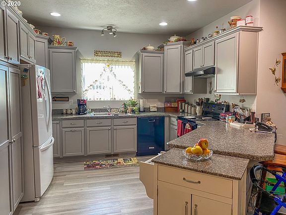 4th image of 2377 NE Black Bear Ct