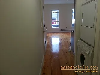 Rented by aptsandlofts.com