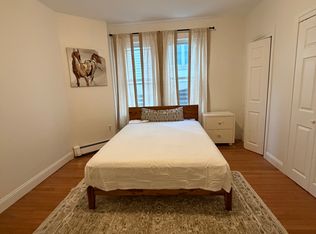 184 Green St #1, Cambridge, MA 02139