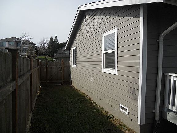 3rd image of 6008 S Bakerview Park Dr