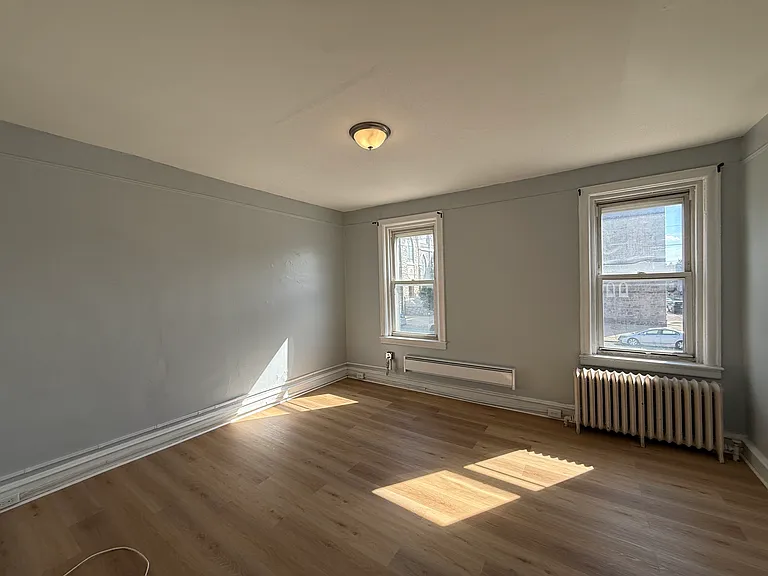 2423 E Allegheny Ave #2 — Photo 4