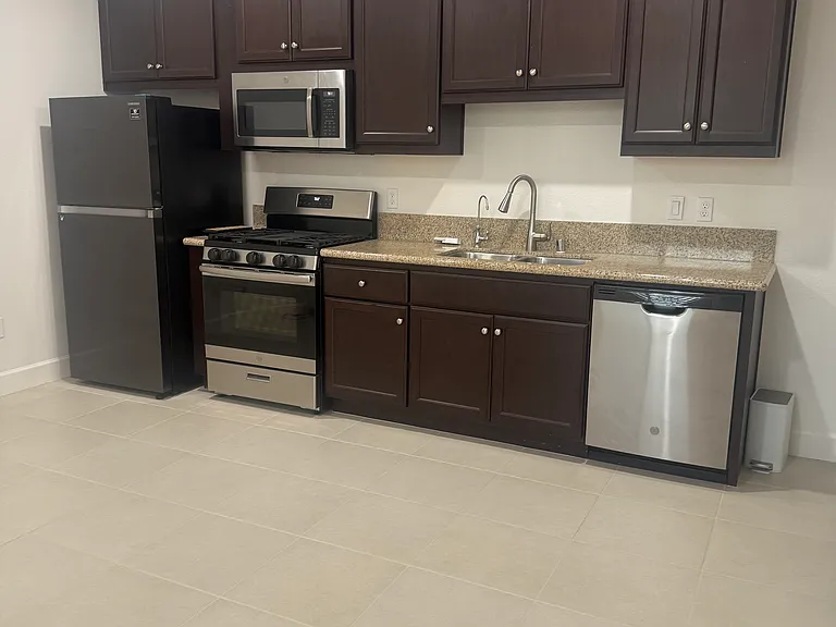 1553 S Perkins Pl #1551 — Photo 4
