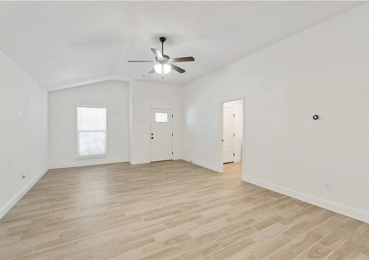 6006 N.W. Sherman Street — Photo 3